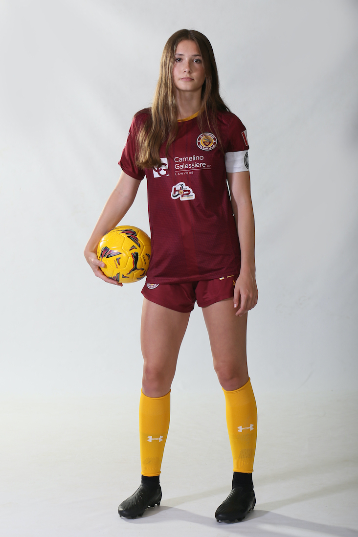 10 Mackenzie MUNRO-FLORA